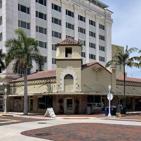 The Banyan Hotel Fort Myers, Tapestry Collection By Hilton Εξωτερικό φωτογραφία